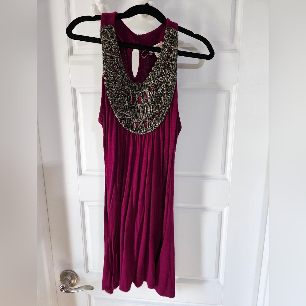 sleeveless blouse